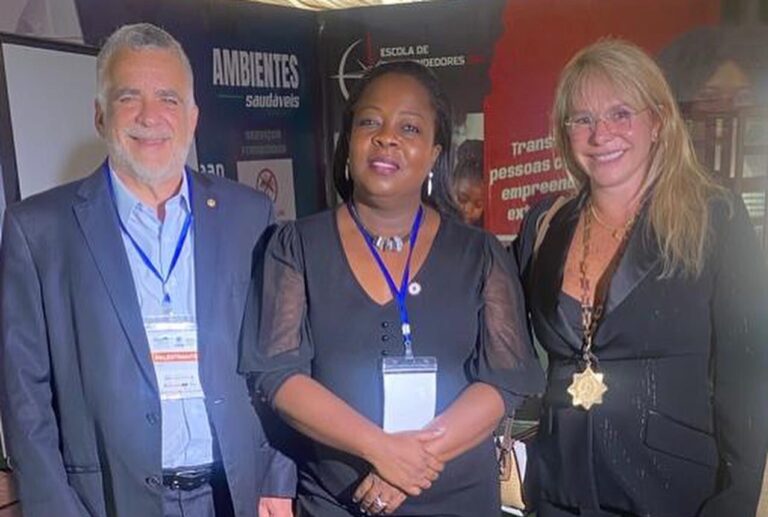 Leia mais sobre o artigo Academia Brasileira de Odontologia presente no Congresso Internacional de Odontologia de Angola